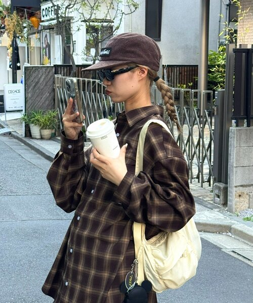 CIAOPANIC TYPY（チャオパニックティピー）の「【WEB限定】【４サイズ展開】ルーズシルエットレギュラーカラーアソートシャツ（シャツ/ブラウス・レディース・ブルー/ベージュ/サックスブルー/ブラック/モカ・X-LARGE/LARGE/MEDIUM/SMALL）」の14枚目の写真