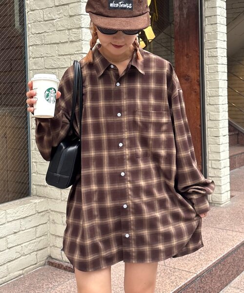 CIAOPANIC TYPY（チャオパニックティピー）の「【WEB限定】【４サイズ展開】ルーズシルエットレギュラーカラーアソートシャツ（シャツ/ブラウス・レディース・ブルー/ベージュ/サックスブルー/ブラック/モカ・X-LARGE/LARGE/MEDIUM/SMALL）」の6枚目の写真