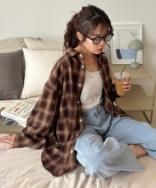 CIAOPANIC TYPY（チャオパニックティピー）の「【WEB限定】【４サイズ展開】ルーズシルエットレギュラーカラーアソートシャツ（シャツ/ブラウス・レディース・ブルー/ベージュ/サックスブルー/ブラック/モカ・X-LARGE/LARGE/MEDIUM/SMALL）」の10枚目の写真