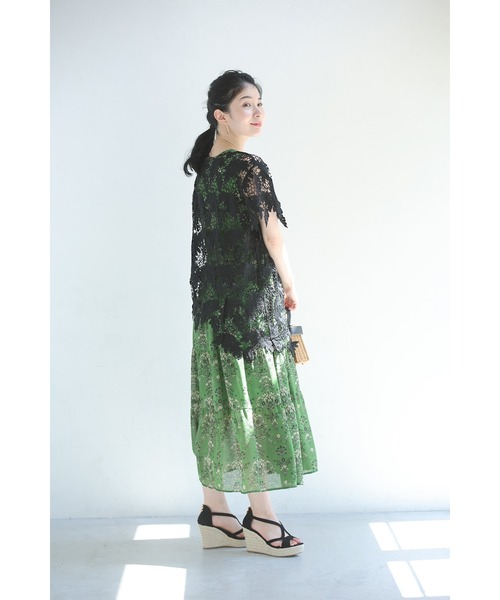 cawaii（カワイイ）の「光が美しく透ける木漏れ日レースのアシンメトリーカットソートップス（Tシャツ/カットソー・レディース・アイボリー/ブラック・FREE）」の3枚目の写真
