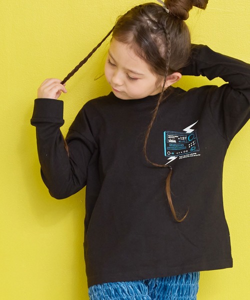 Life Support Products（ライフサポートプロダクツ）の「プリントL/S Tee（Tシャツ/カットソー・キッズ・マスタード/ベージュ/チャコール/レッド/カーキ/ライトピンク/ブラック/エメラルド/ブルー/オフホワイト・80/90/95/100/110/120/130/140/150）」の3枚目の写真