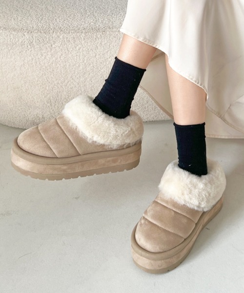 Shoes in Closet(シューズインクローゼット)の「厚底 ボリューム ラインソール ファー スリッポン ムートンブーツ 6494(スリッポン・レディース・ブラウン系その他/ベージュ/ブラック/キャメル・LL/L/M/S)」の3枚目の写真