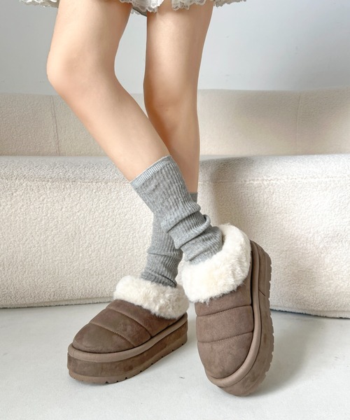 Shoes in Closet(シューズインクローゼット)の「厚底 ボリューム ラインソール ファー スリッポン ムートンブーツ 6494(スリッポン・レディース・ブラウン系その他/ベージュ/ブラック/キャメル・LL/L/M/S)」の2枚目の写真