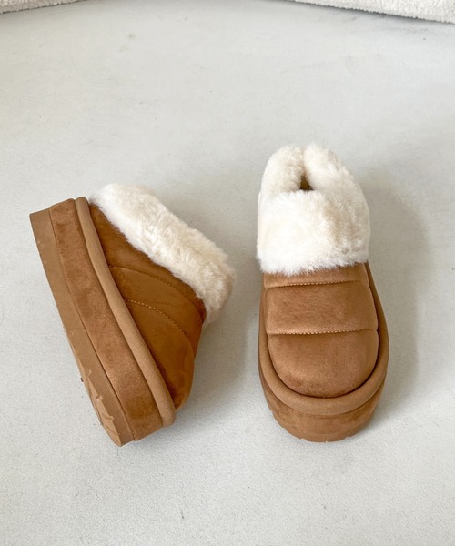 Shoes in Closet(シューズインクローゼット)の「厚底 ボリューム ラインソール ファー スリッポン ムートンブーツ 6494(スリッポン・レディース・ブラウン系その他/ベージュ/ブラック/キャメル・LL/L/M/S)」の14枚目の写真