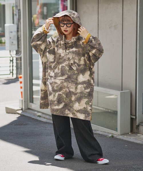 etsinta（エシンタ）の「etsintaミリタリーアノラックワンピース（ミリタリージャケット・レディース・オリーブ/カーキ・ONE SIZE）」の9枚目の写真