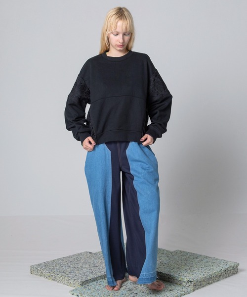 AULA AILA（アウラアイラ）の「レースレイヤードプルオーバー（スウェット・レディース・オフホワイト/ブラック/ミント・0）」の7枚目の写真