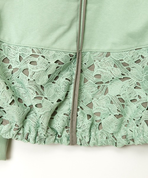 AULA AILA（アウラアイラ）の「レースレイヤードプルオーバー（スウェット・レディース・オフホワイト/ブラック/ミント・0）」の14枚目の写真