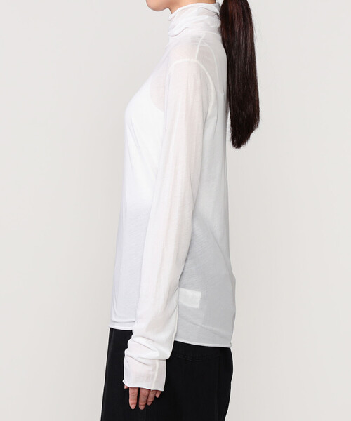 UNFIL（アンフィル）の「UNFIL | コットンシアージャージー ハイネック長袖Tシャツ WOMEN（Tシャツ/カットソー・レディース・オフホワイト/ダークブラウン/ピンク・1）」の17枚目の写真