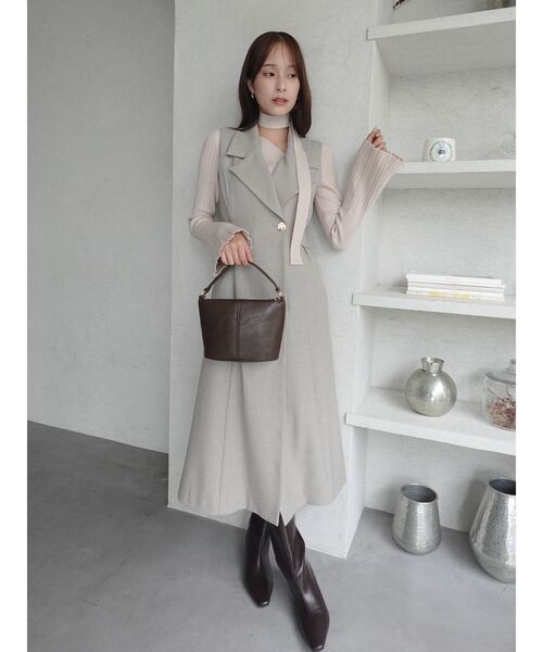 LAGUNAMOON(ラグナムーン)の「ボウタイアシンメトリーネックニットプルオーバー(ニット/セーター・レディース・ブラック/グレー/ブルー/ベージュ/ブラウン・FREE)」の22枚目の写真