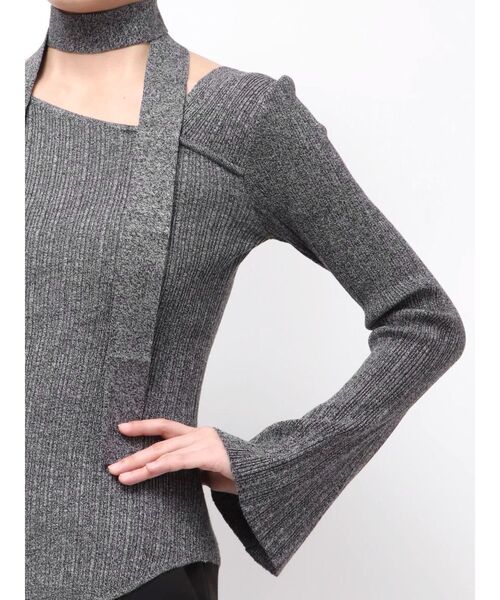 LAGUNAMOON（ラグナムーン）の「ボウタイアシンメトリーネックニットプルオーバー（ニット/セーター・レディース・ブラック/グレー/ブルー/ベージュ/ブラウン・FREE）」の6枚目の写真