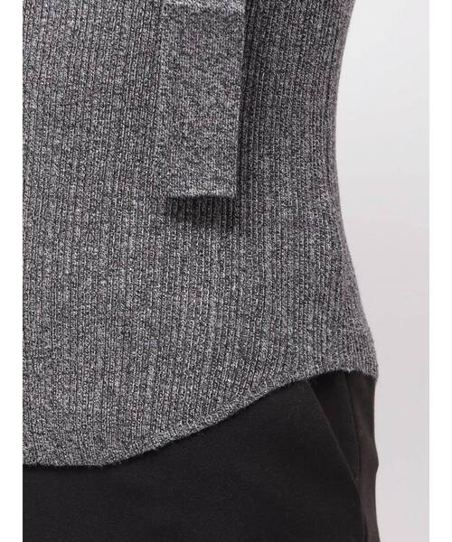 LAGUNAMOON（ラグナムーン）の「ボウタイアシンメトリーネックニットプルオーバー（ニット/セーター・レディース・ブラック/グレー/ブルー/ベージュ/ブラウン・FREE）」の7枚目の写真