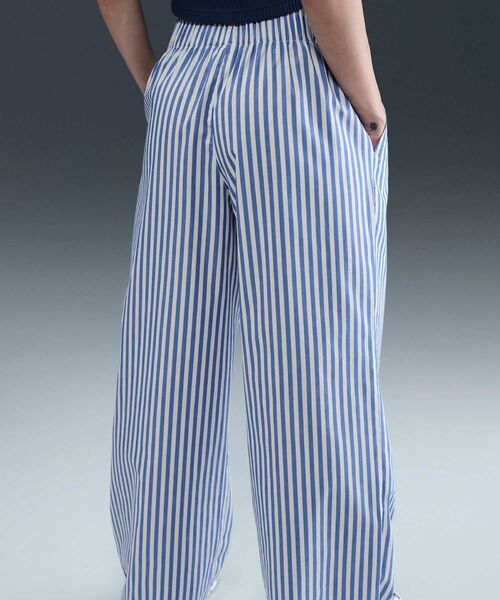 NIKE（ナイキ）の「《セットアップ対応商品》ナイキ スポーツウェア チル ポプリン ウィメンズ ミッドライズ ルーズ ストライプ パンツ / Nike Sportswear Chill Poplin Women's Mid-Rise Loose Striped Pants IH8487-480 Game Royal（その他パンツ・レディース・ロイヤルブルー・S/M/L/XL/XS）」の10枚目の写真