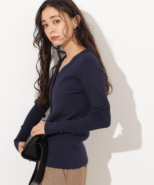 N.（N. Natural Beauty Basic）（エヌエヌナチュラルビューティーベーシック）の「Vネックリブカーディガン（カーディガン/ボレロ・レディース・グリーン/イエロー/ネイビー・MEDIUM）」の20枚目の写真