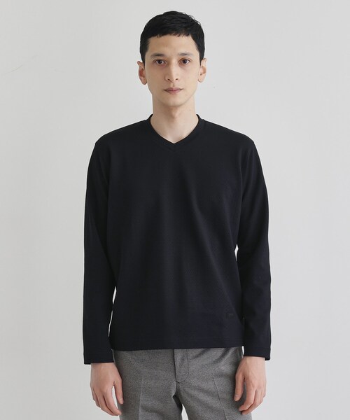 TAKEO KIKUCHI（タケオキクチ）の「【尾州織】ブリスタ Vネック カットソー（Tシャツ/カットソー・メンズ・ネイビー/ボルドー/ホワイト・01/02/03/04）」の17枚目の写真