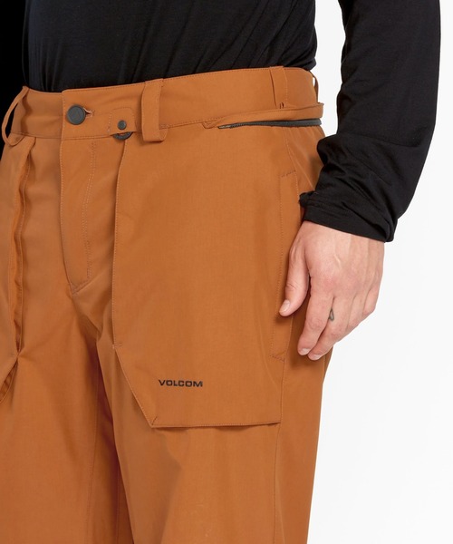 VOLCOM(ボルコム)の「【VOLCOM/ボルコム】 Mens Roan Pants /アイコンワンポイントスキースノーボードパンツ(その他パンツ・メンズ・レッド/ブラック/ベージュ系その他・LARGE/MEDIUM/SMALL/X-LARGE)」の16枚目の写真
