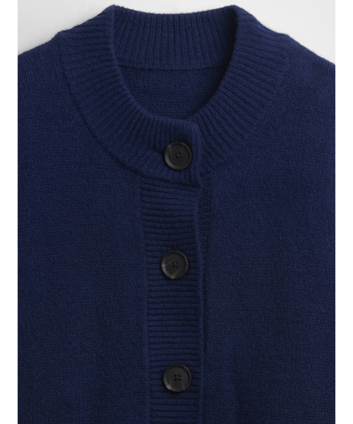 GAP（ギャップ）の「Cashsoft カシミヤタッチ オーバーサイズ チャンキー カーディガン（カーディガン/ボレロ・レディース・ネイビー/ブラック/ライトグレー/キャメル/アイボリー・XS/S/M/L/XL/XXS）」の13枚目の写真