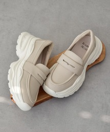 Round About（Bridget Birkin）（ラウンド アバウト）の「【Round About】<晴雨兼用>撥水ボリュームソールローファー(451604)（ローファー）」