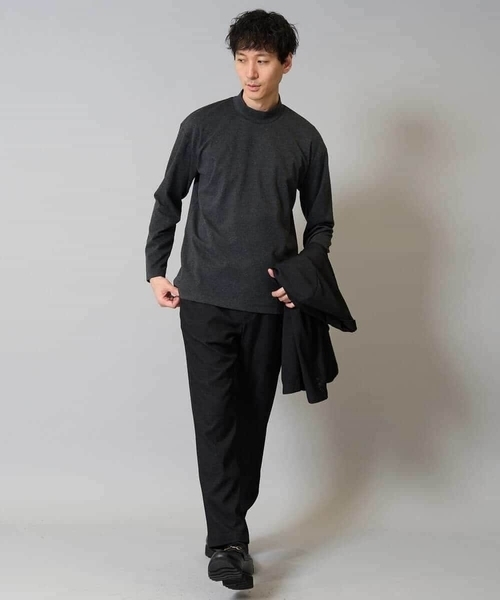 a.v.v（アーヴェヴェ）の「ポンチモックネックカットソー【イージーケア/毛玉になりにくい/速乾/洗濯機で洗える】（Tシャツ/カットソー・メンズ・ホワイト/ブラウン/ブラック/グレー・44/46/48/50/52）」の6枚目の写真