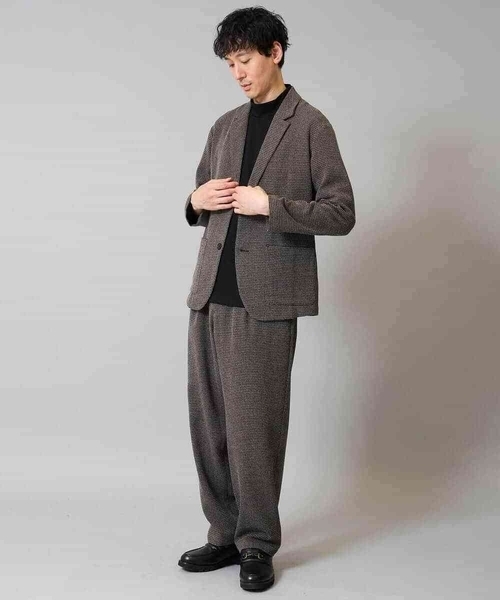 a.v.v（アーヴェヴェ）の「ポンチモックネックカットソー【イージーケア/毛玉になりにくい/速乾/洗濯機で洗える】（Tシャツ/カットソー・メンズ・ホワイト/ブラウン/ブラック/グレー・44/46/48/50/52）」の18枚目の写真