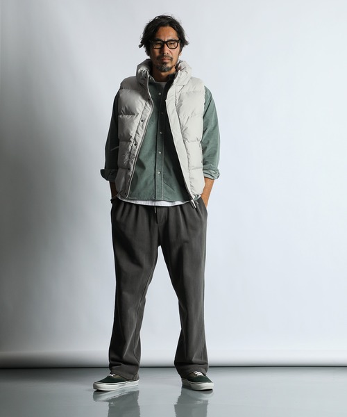 The DUFFER of ST.GEORGE（ザダファーオブセントジョージ）の「PIGMENT-DYE SWEAT WIDE PANTS：ピグメント加工 スウェットワイドパンツ バギーパンツ（スウェットパンツ・メンズ・ベージュ/チャコールグレー/ボルドー・X-LARGE/LARGE/MEDIUM/SMALL）」の14枚目の写真