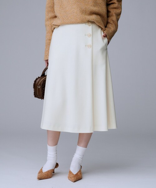 UNTITLED（アンタイトル）の「【ウール100%/後ろウエストゴム】ミルドスムースフレアスカート（スカート・レディース・ブラック/アイボリー/ネイビー/サンドベージュ・03/02/01/00/04/42/44/46/48/50）」の8枚目の写真