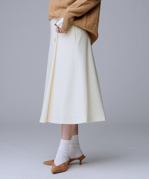 UNTITLED（アンタイトル）の「【ウール100%/後ろウエストゴム】ミルドスムースフレアスカート（スカート・レディース・ブラック/アイボリー/ネイビー/サンドベージュ・03/02/01/00/04/42/44/46/48/50）」の9枚目の写真