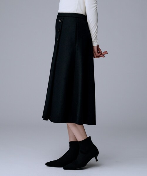UNTITLED（アンタイトル）の「【ウール100%/後ろウエストゴム】ミルドスムースフレアスカート（スカート・レディース・ブラック/アイボリー/ネイビー/サンドベージュ・03/02/01/00/04/42/44/46/48/50）」の13枚目の写真