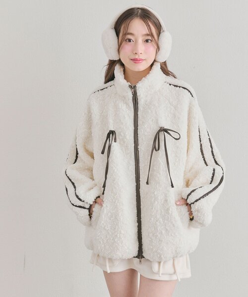 OLIVE des OLIVE（オリーブデオリーブ）の「パイピングボアブルゾン（ブルゾン・レディース・オフホワイト/ライトグレー/モカ・FREE）」の17枚目の写真