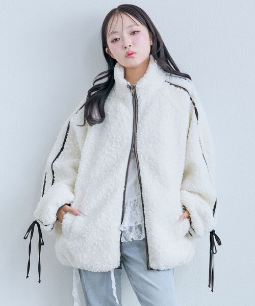 OLIVE des OLIVE（オリーブデオリーブ）の「パイピングボアブルゾン（ブルゾン・レディース・オフホワイト/ライトグレー/モカ・FREE）」の21枚目の写真