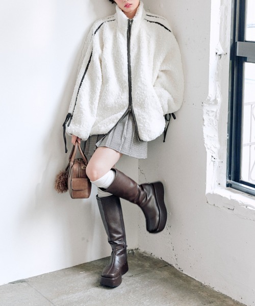 OLIVE des OLIVE（オリーブデオリーブ）の「パイピングボアブルゾン（ブルゾン・レディース・オフホワイト/ライトグレー/モカ・FREE）」の12枚目の写真