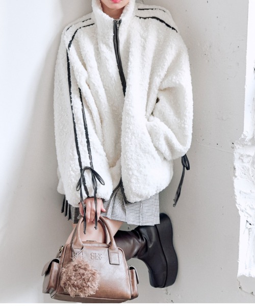 OLIVE des OLIVE（オリーブデオリーブ）の「パイピングボアブルゾン（ブルゾン・レディース・オフホワイト/ライトグレー/モカ・FREE）」の15枚目の写真