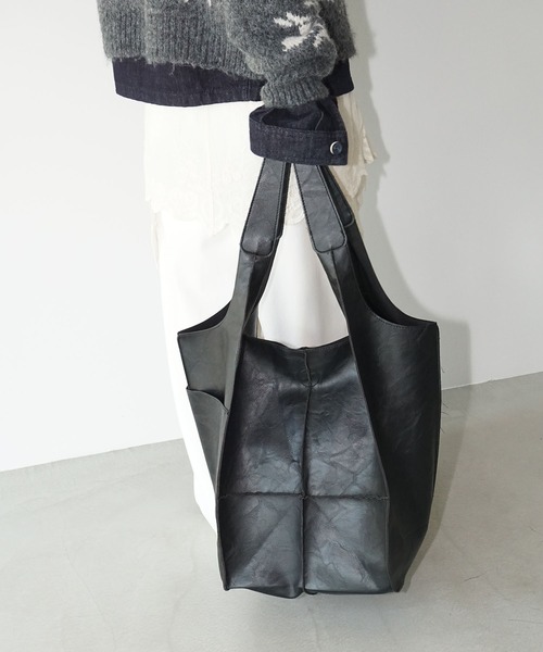 chuclla（チュクラ）の「ソフトレザーショルダーバッグ cha25a014（トートバッグ・レディース・ブラック・FREE）」の10枚目の写真