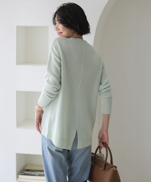 J.PRESS Ladies(J.プレス レディス)の「YAK BLEND Vネック ニット(ニット/セーター・レディース・ベージュ系/ライトグレー系/ブラウン系/ライトグリーン系・SMALL)」の6枚目の写真