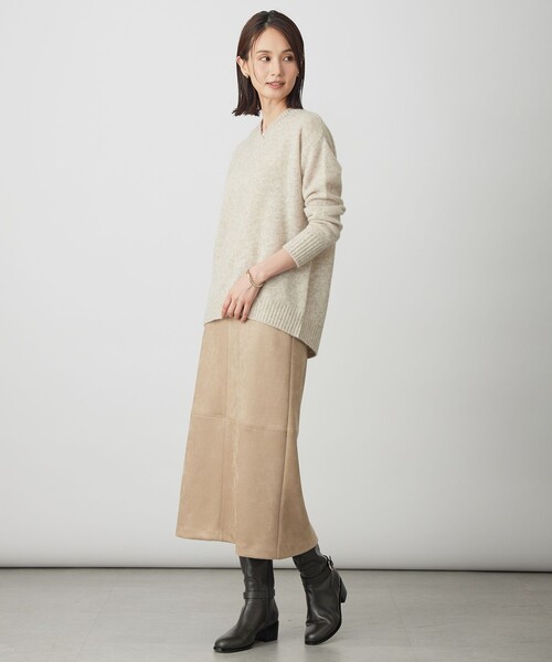 J.PRESS Ladies(J.プレス レディス)の「YAK BLEND Vネック ニット(ニット/セーター・レディース・ベージュ系/ライトグレー系/ブラウン系/ライトグリーン系・SMALL)」の20枚目の写真