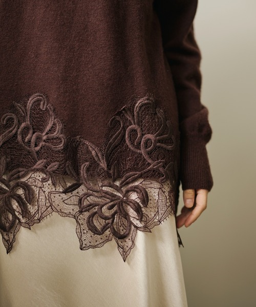 LAULEN(ローレン)の「botanical embroidery lace knit pullover /ボタニカル刺繍レースニットプルオーバー(ニット/セーター・レディース・ブラウン/ベージュ・FREE)」の11枚目の写真