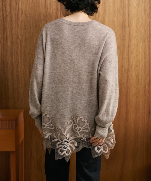 LAULEN(ローレン)の「botanical embroidery lace knit pullover /ボタニカル刺繍レースニットプルオーバー(ニット/セーター・レディース・ブラウン/ベージュ・FREE)」の13枚目の写真