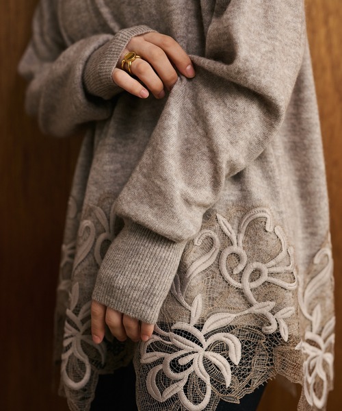 LAULEN(ローレン)の「botanical embroidery lace knit pullover /ボタニカル刺繍レースニットプルオーバー(ニット/セーター・レディース・ブラウン/ベージュ・FREE)」の15枚目の写真