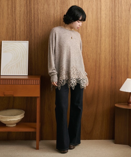 LAULEN(ローレン)の「botanical embroidery lace knit pullover /ボタニカル刺繍レースニットプルオーバー(ニット/セーター・レディース・ブラウン/ベージュ・FREE)」の18枚目の写真