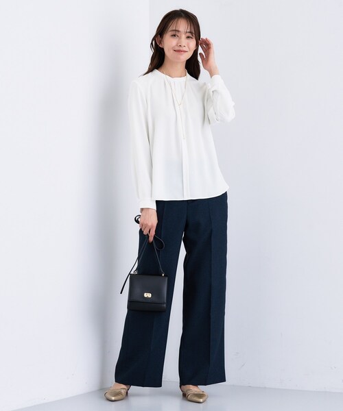 INDIVI(インディヴィ)の「【通勤/オフィス】タックジョーゼットブラウス(シャツ/ブラウス・レディース・ホワイト/ブルー系5/ネイビー系・40/38/36/03/05/13/15 /19)」の6枚目の写真