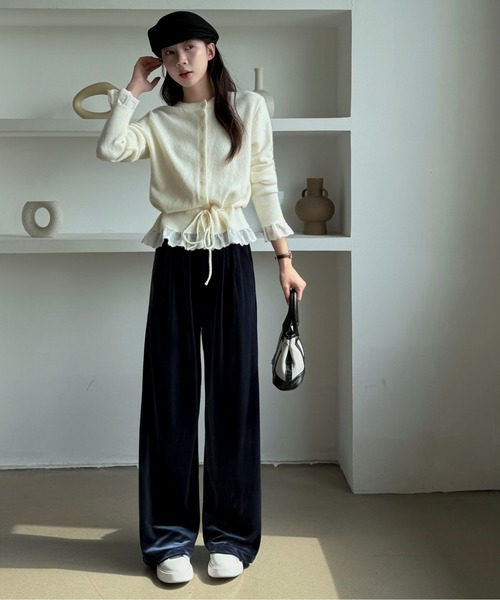 Maison Calme(メゾンカルム)の「シャイニーベロアリラックスワイドパンツ ウエストゴム ボトムス 美シルエット(その他パンツ・レディース・ブラウン/ネイビー/ブラック・M/L)」の14枚目の写真