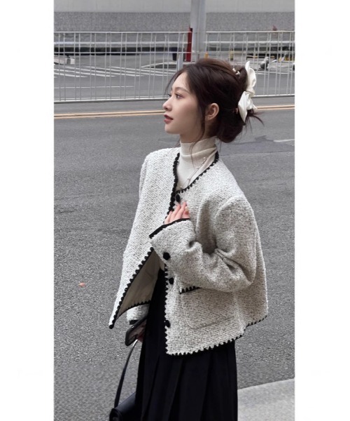 Ritzy(リッツィー)の「トゥイード素材 ノーカラージャケット(ノーカラージャケット・レディース・ライトグレー・M/L)」の9枚目の写真