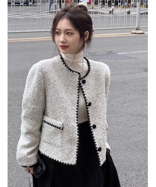 Ritzy(リッツィー)の「トゥイード素材 ノーカラージャケット(ノーカラージャケット・レディース・ライトグレー・M/L)」の10枚目の写真