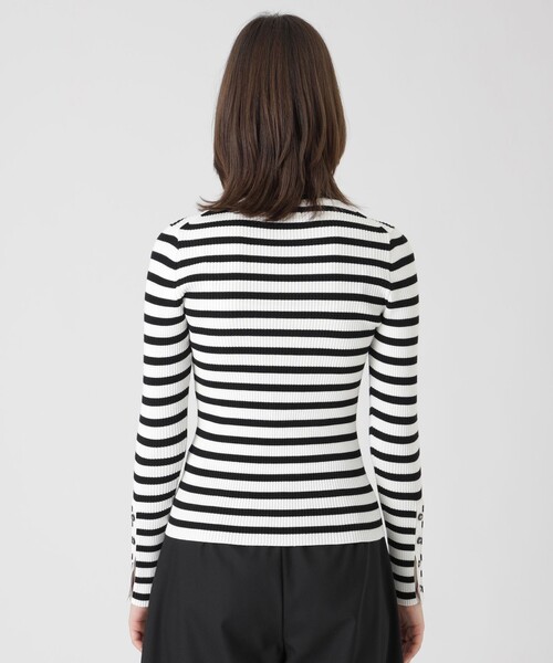 BLUE LABEL CRESTBRIDGE（ブルーレーベルクレストブリッジ）の「レーヨンストレッチタートルニット（ニット/セーター・レディース・グレー系その他/ブラック/オフホワイト/ホワイト・38）」の12枚目の写真