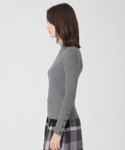 BLUE LABEL CRESTBRIDGE（ブルーレーベルクレストブリッジ）の「レーヨンストレッチタートルニット（ニット/セーター・レディース・グレー系その他/ブラック/オフホワイト/ホワイト・38）」の16枚目の写真