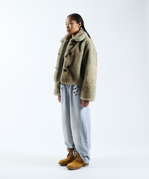 FTW（エフティダブリュー）の「F/FUR VOLUME BLOUSON（ブルゾン・レディース・ブラウン/ベージュ/ブルー・FREE）」の16枚目の写真