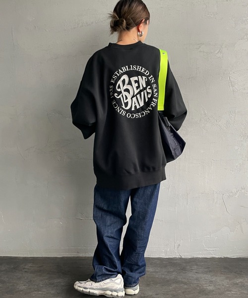 BEN DAVIS（ベンデイビス）の「【WEB限定】[BEN DAVIS/ベンデイビス] サークル刺繍ロゴ バックデザイン クルーネックスウェット（スウェット・レディース・ライトグレー/ブラウン/ブラック・M/L/XL）」の16枚目の写真