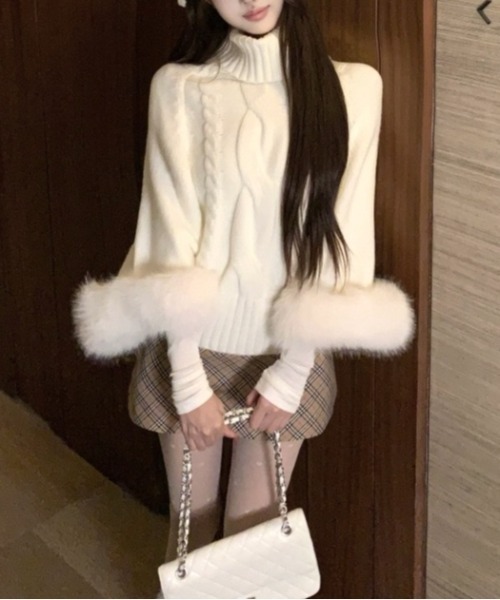LADY LIKE(レディライク)の「袖口ファー付きオフタートル2WAYケーブルニット(ニット/セーター・レディース・ベージュ/オフホワイト・M)」の15枚目の写真