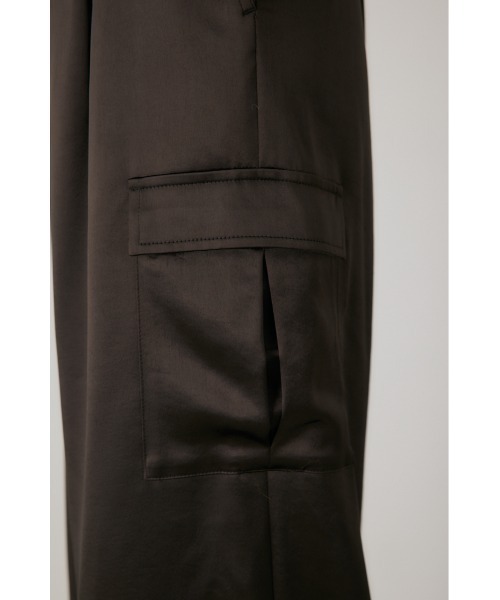 crie conforto（クリーコンフォルト）の「フローワークパンツ　サテン / 2WAY（カーゴパンツ・レディース・ブラウン/ネイビー・MEDIUM/SMALL）」の15枚目の写真