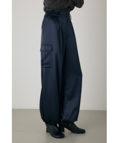 crie conforto（クリーコンフォルト）の「フローワークパンツ　サテン / 2WAY（カーゴパンツ・レディース・ブラウン/ネイビー・MEDIUM/SMALL）」の19枚目の写真