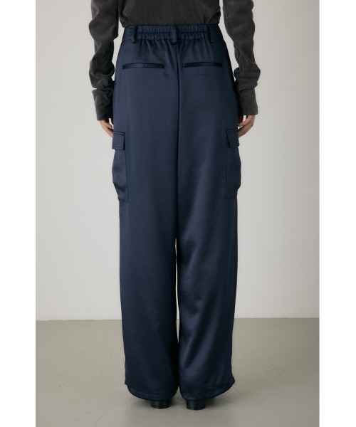 crie conforto（クリーコンフォルト）の「フローワークパンツ　サテン / 2WAY（カーゴパンツ・レディース・ブラウン/ネイビー・MEDIUM/SMALL）」の12枚目の写真